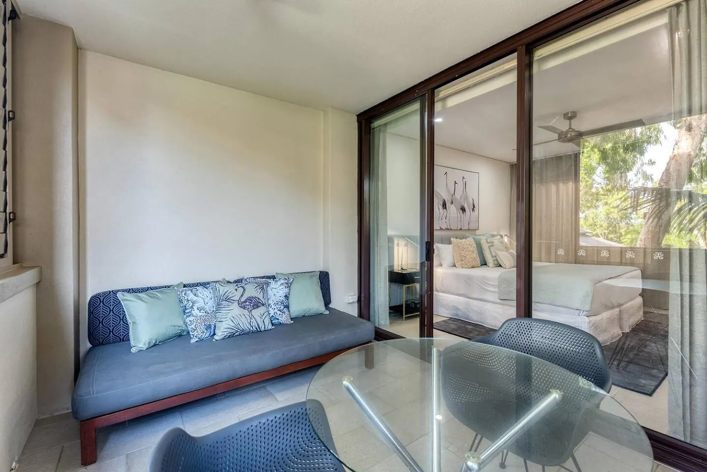 פאלם קוב 'Hibiscus Haven' Resort-Style Chic By The Beach